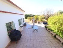 Resale - Country House -
Purias