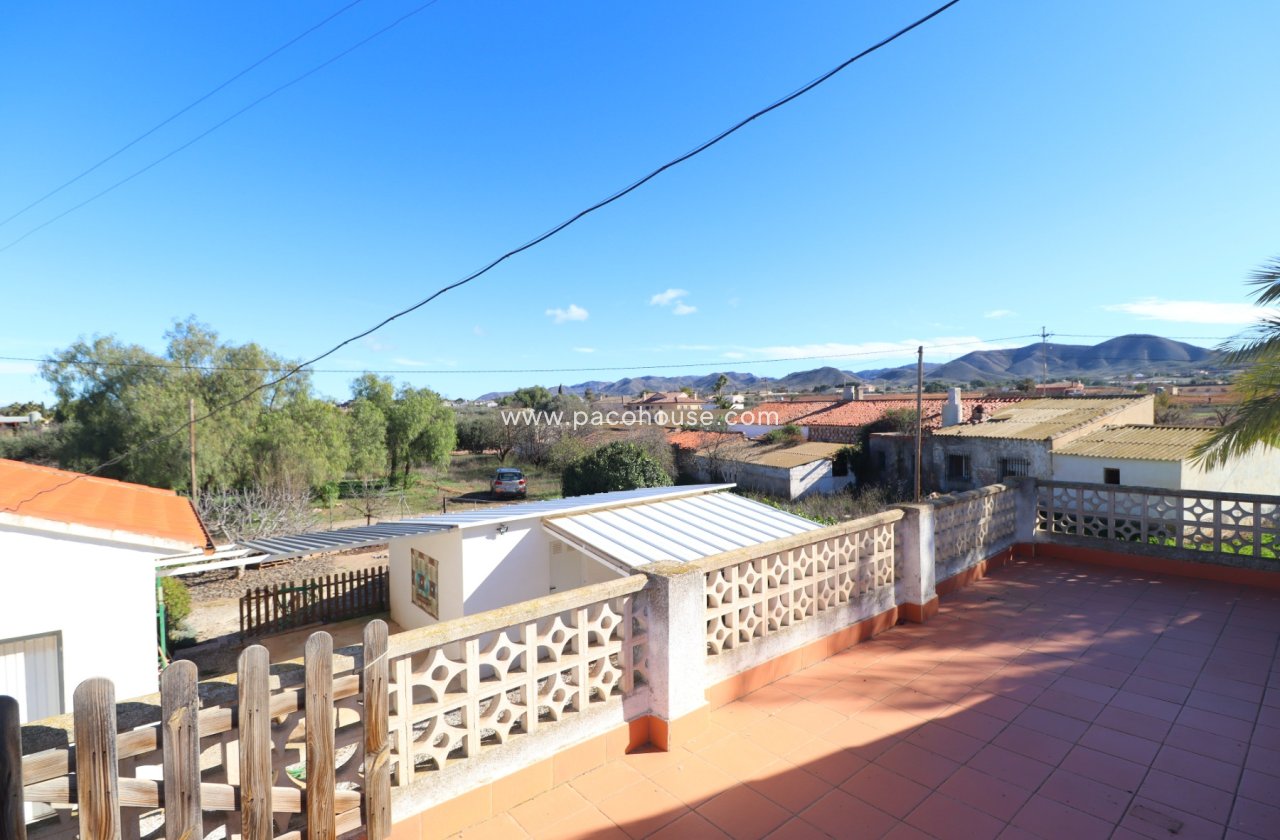 Resale - Country House -
Purias