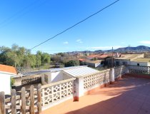 Resale - Country House -
Purias