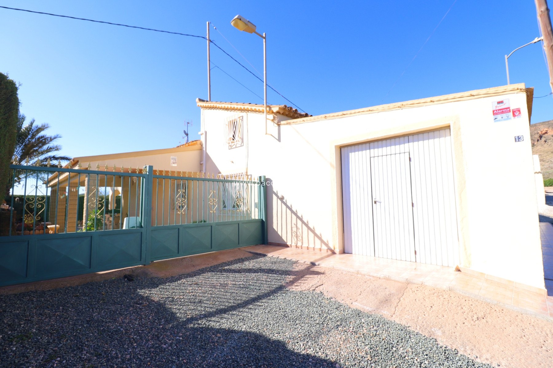 Resale - Country House -
Purias