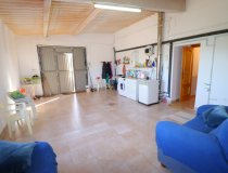 Resale - Country House -
Purias