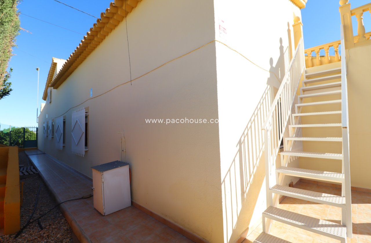 Resale - Country House -
Purias