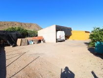 Resale - Country House -
Purias