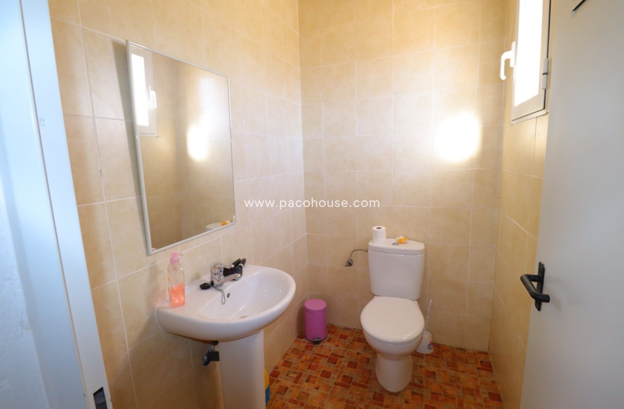 Resale - Country House -
Purias