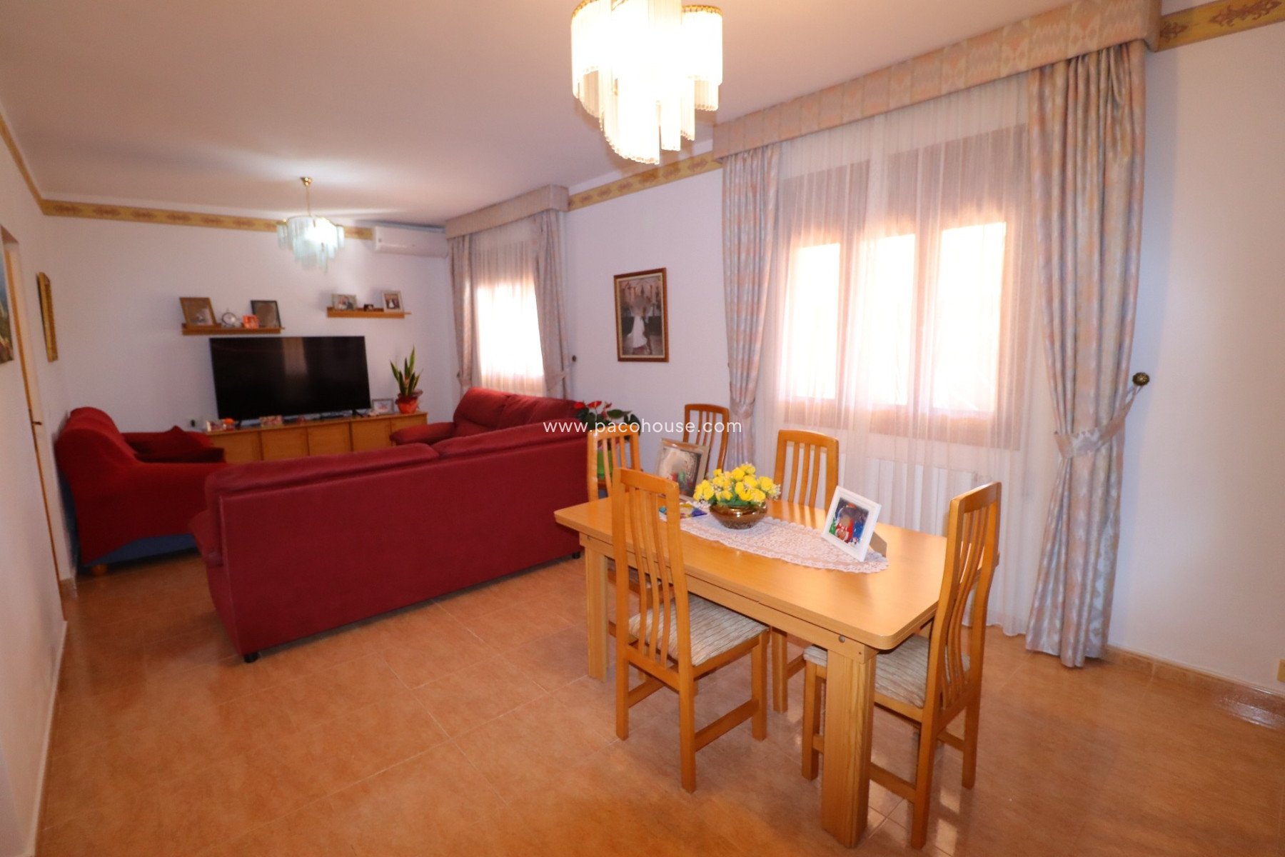 Resale - Country House -
Purias