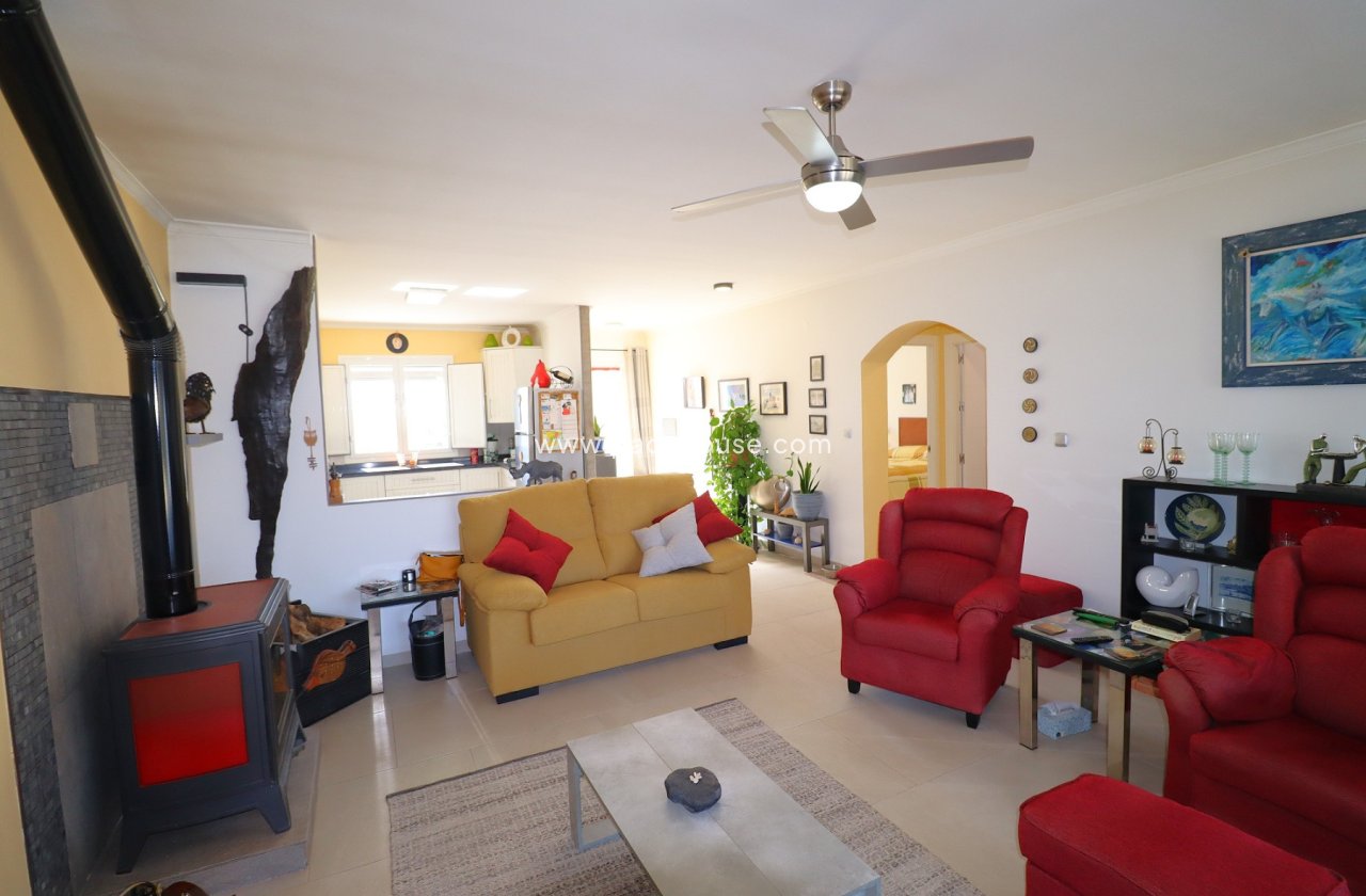 Resale - Country House -
Velez-Blanco