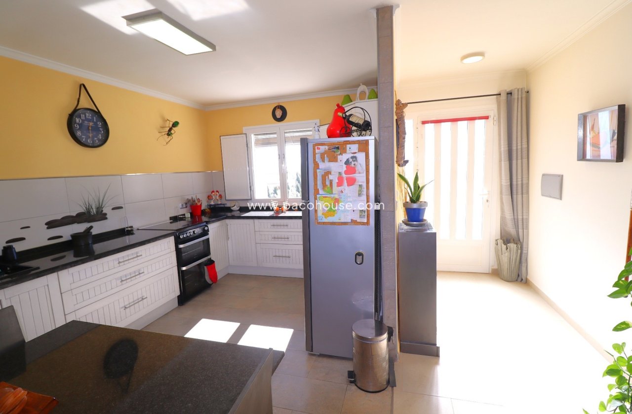 Resale - Country House -
Velez-Blanco