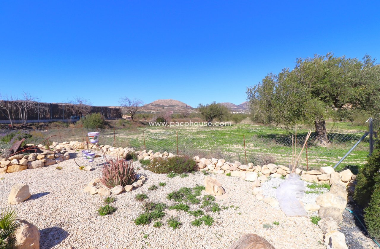 Resale - Country House -
Velez-Blanco