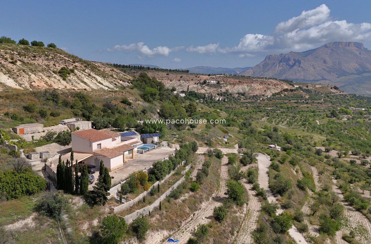 Resale - Country House -
Velez-Blanco