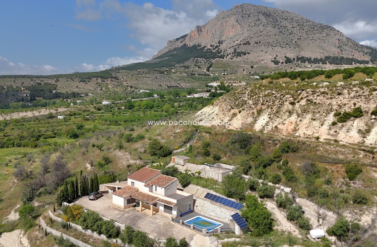 Resale - Country House -
Velez-Blanco