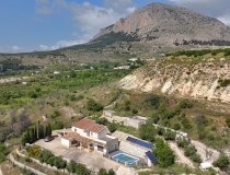 Resale - Country House -
Velez-Blanco