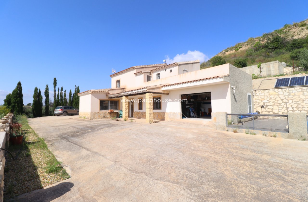 Resale - Country House -
Velez-Blanco