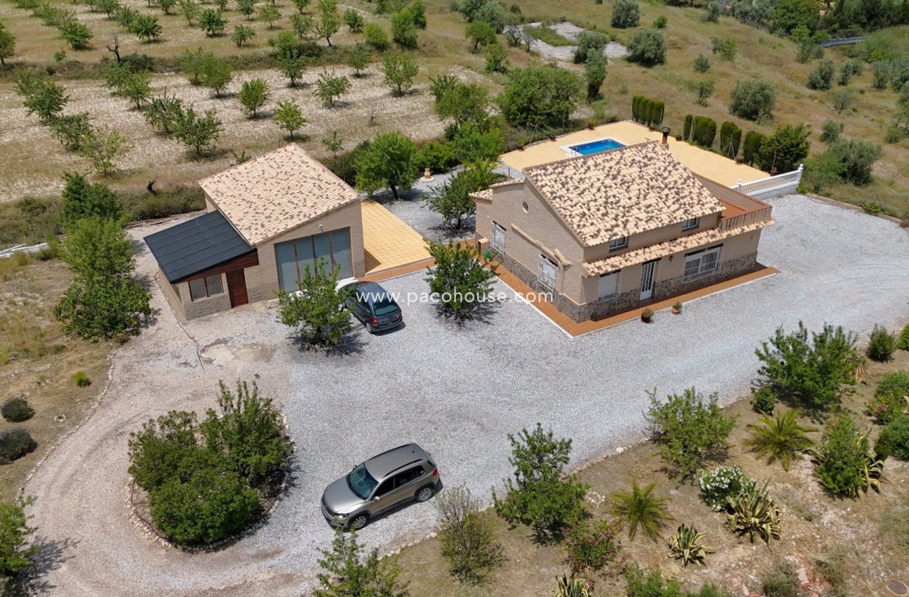 Resale - Country House -
Velez-Blanco