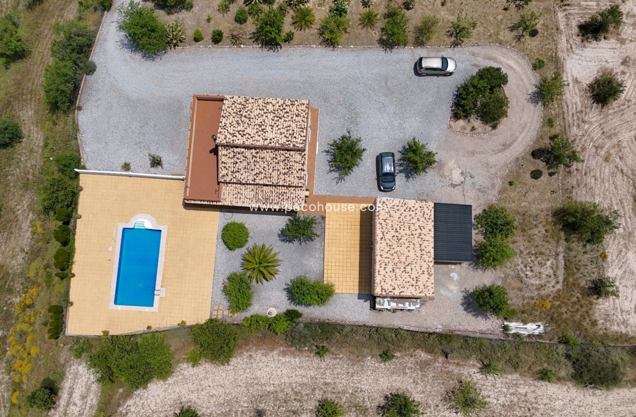 Resale - Country House -
Velez-Blanco