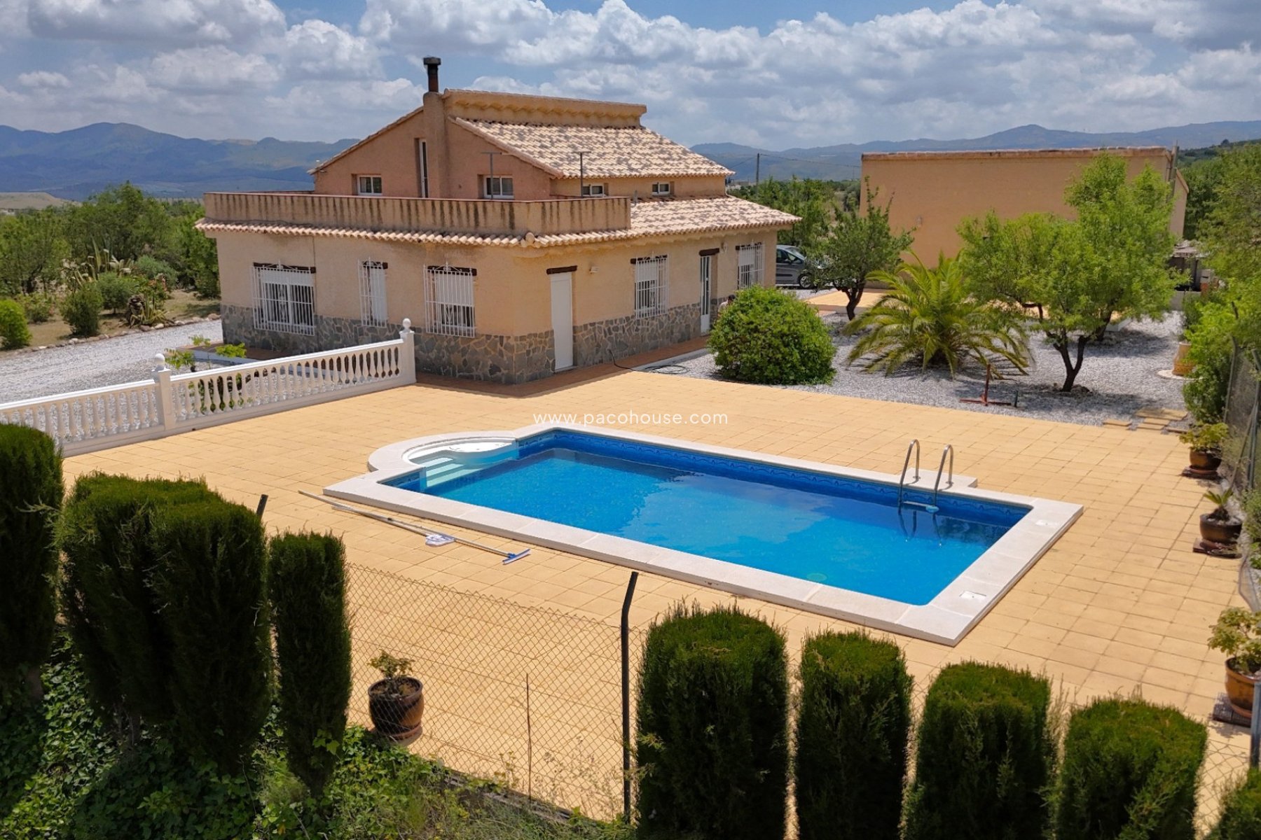 Resale - Country House -
Velez-Blanco