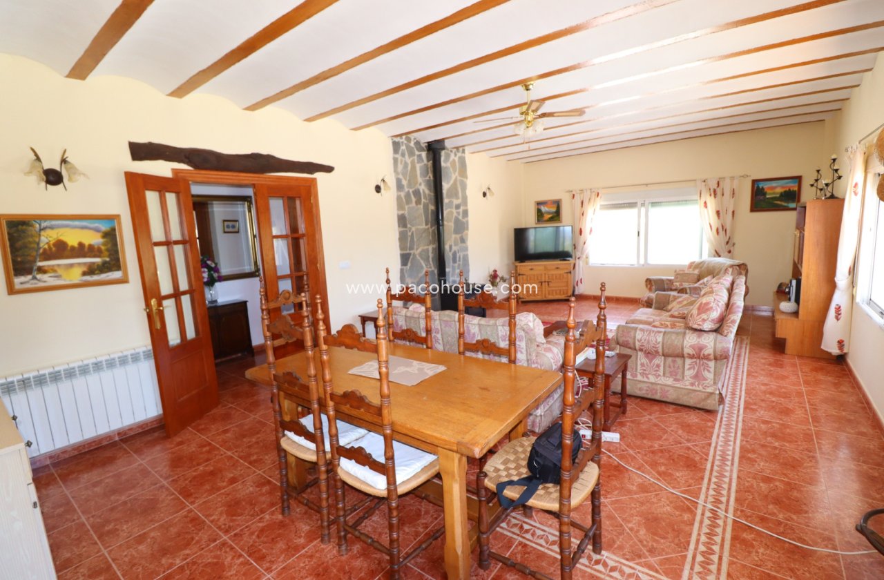Resale - Country House -
Velez-Blanco