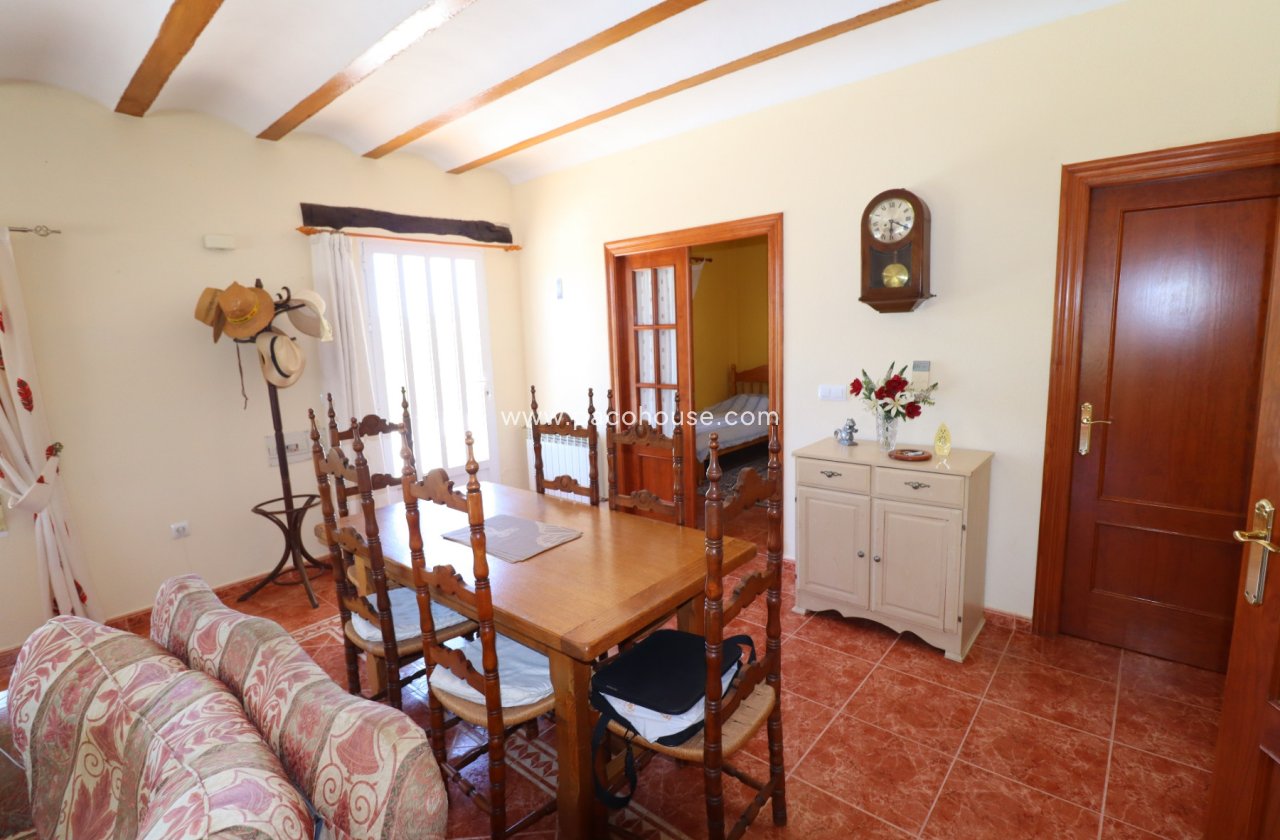 Resale - Country House -
Velez-Blanco