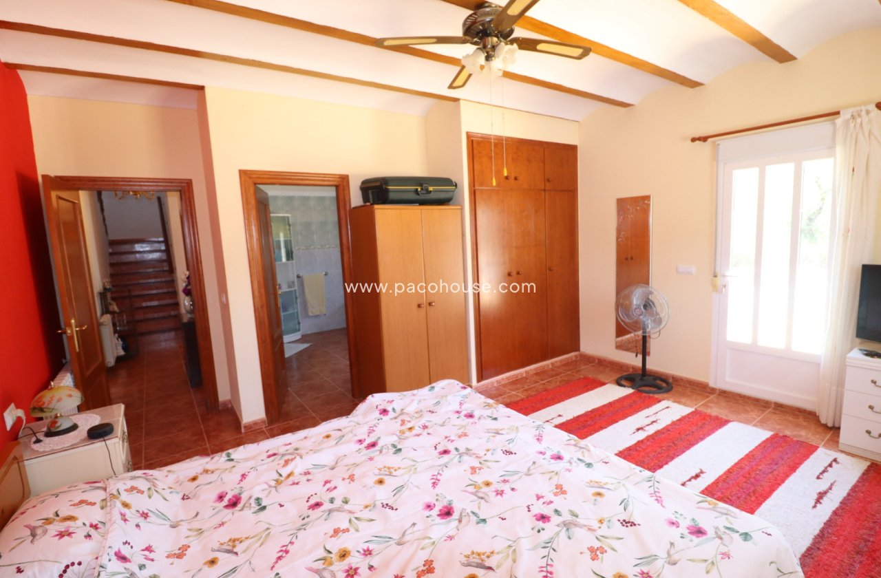Resale - Country House -
Velez-Blanco