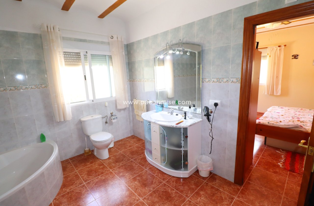Resale - Country House -
Velez-Blanco