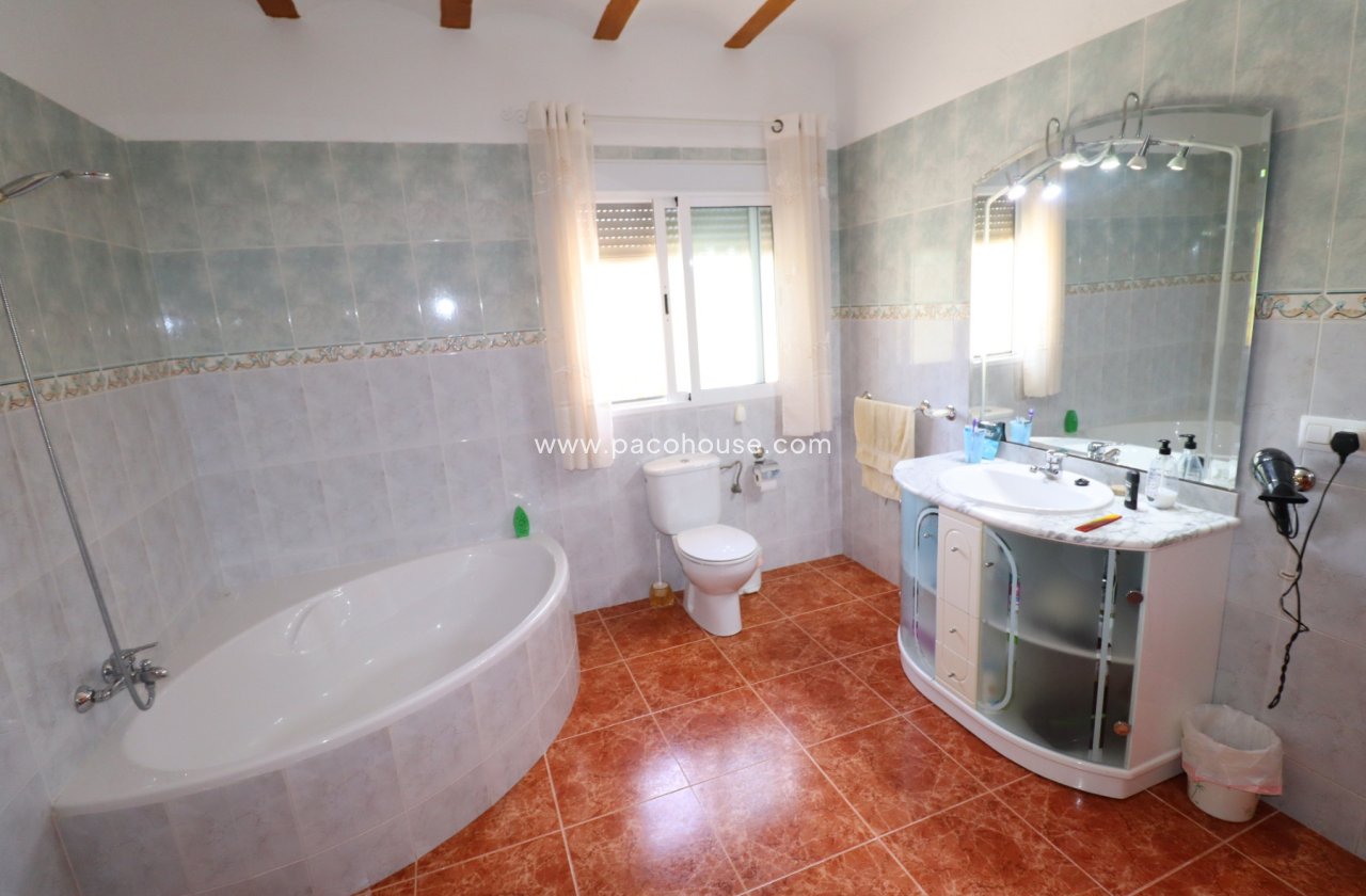 Resale - Country House -
Velez-Blanco