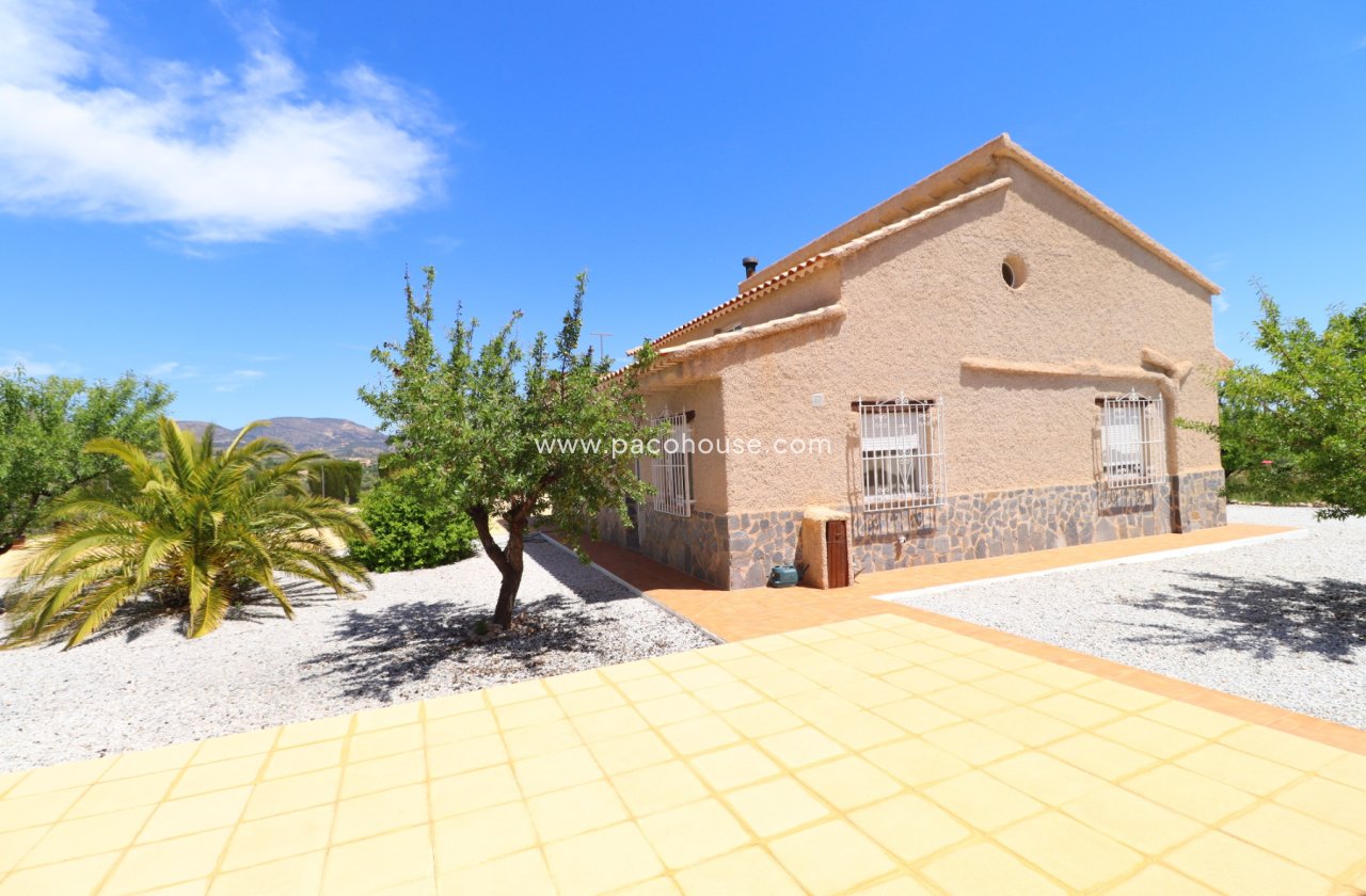 Resale - Country House -
Velez-Blanco