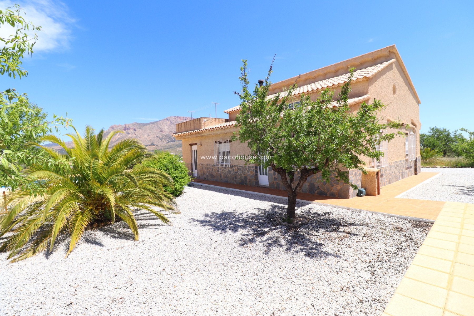 Resale - Country House -
Velez-Blanco
