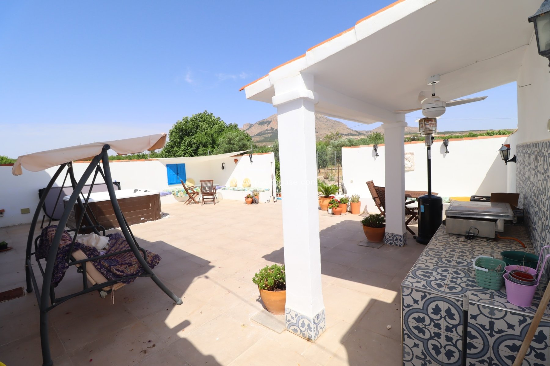 Resale - Country House -
Velez-Rubio