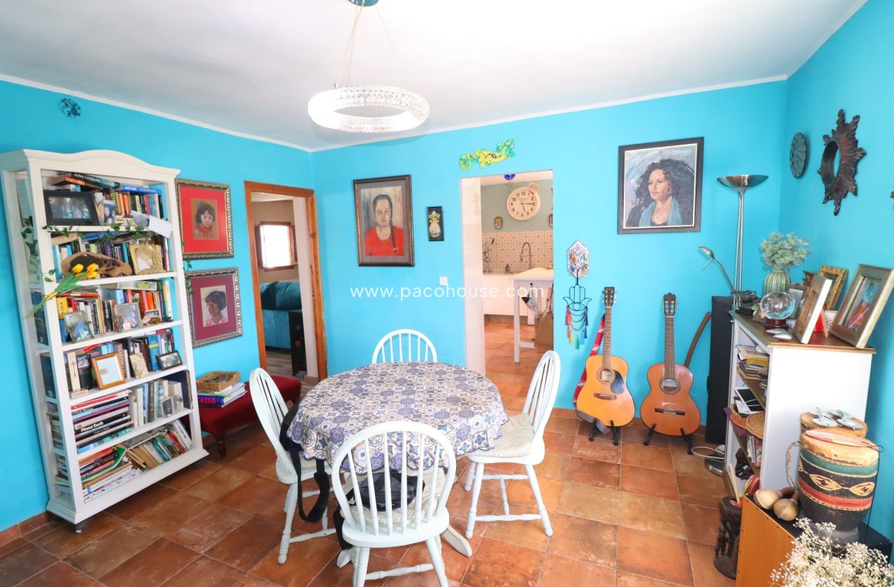 Resale - Country House -
Velez-Rubio
