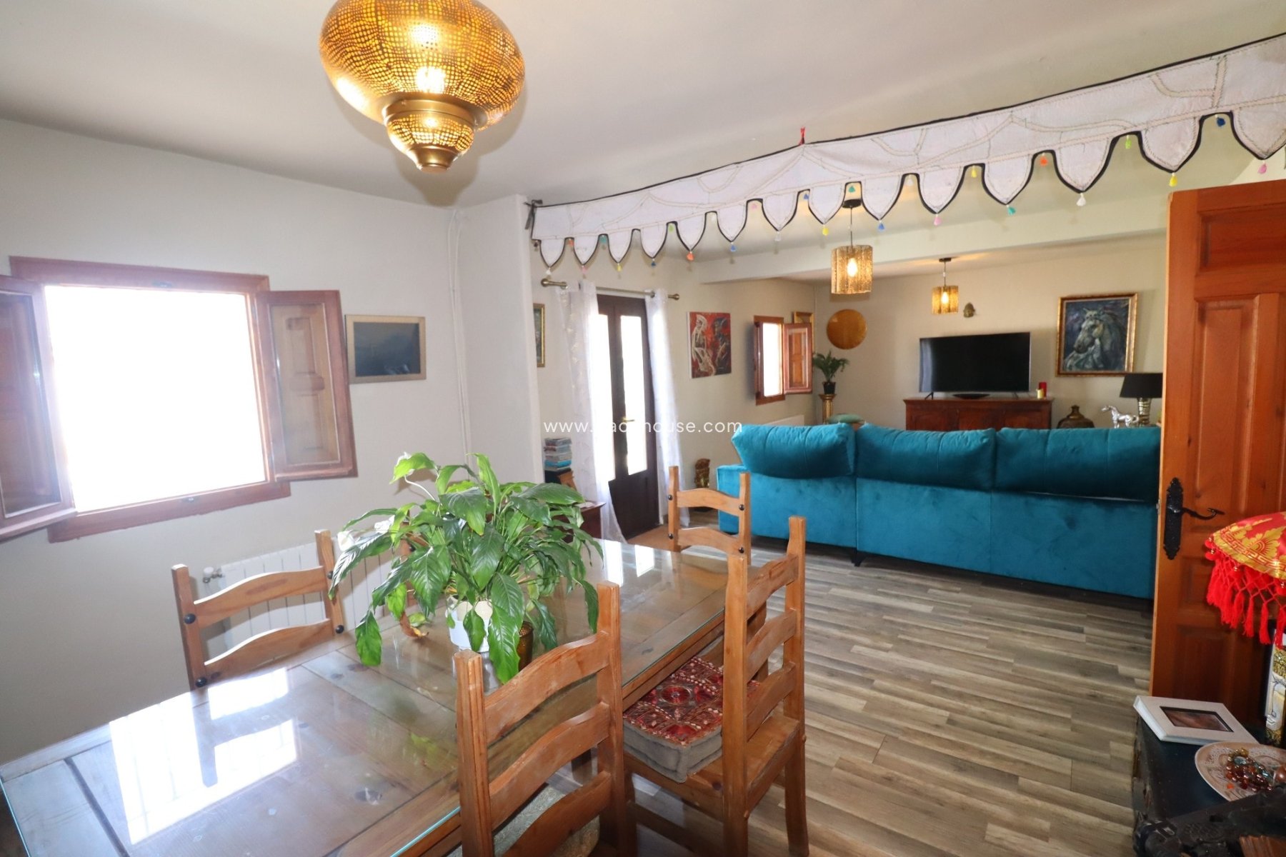 Resale - Country House -
Velez-Rubio