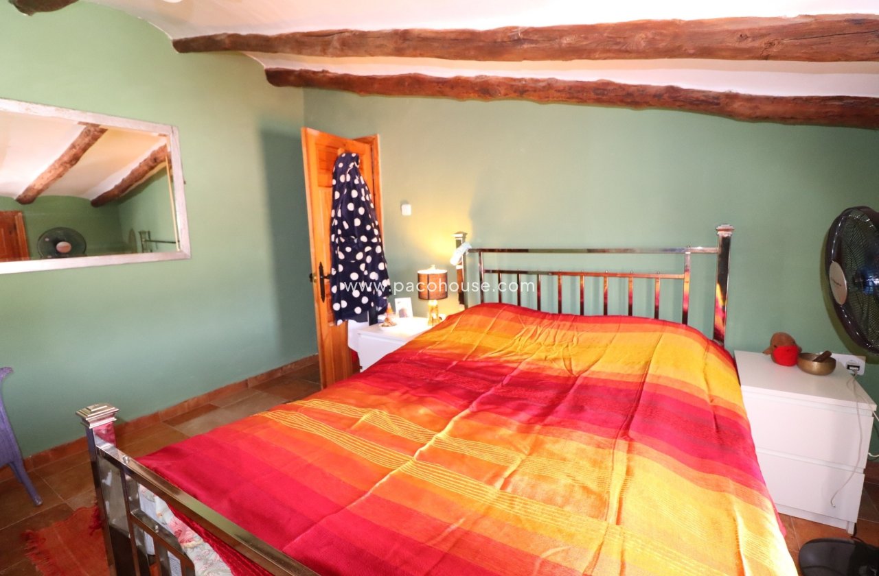 Resale - Country House -
Velez-Rubio