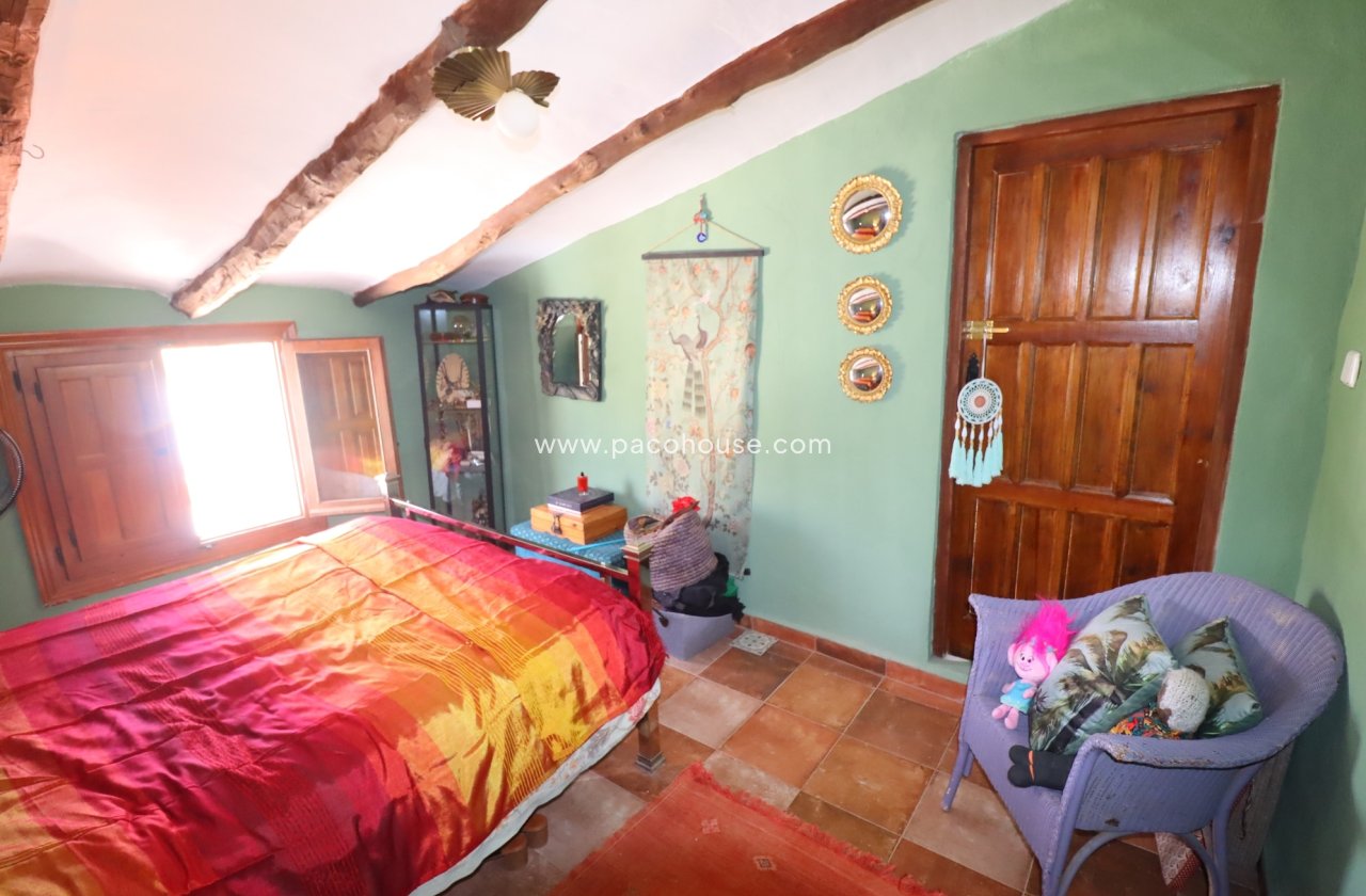 Resale - Country House -
Velez-Rubio