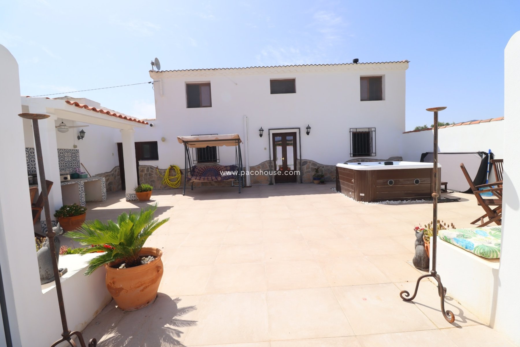 Resale - Country House -
Velez-Rubio