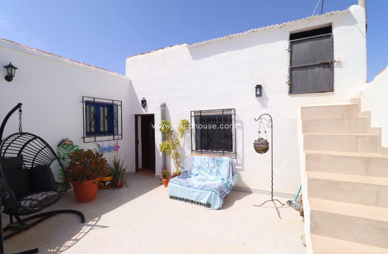 Resale - Country House -
Velez-Rubio
