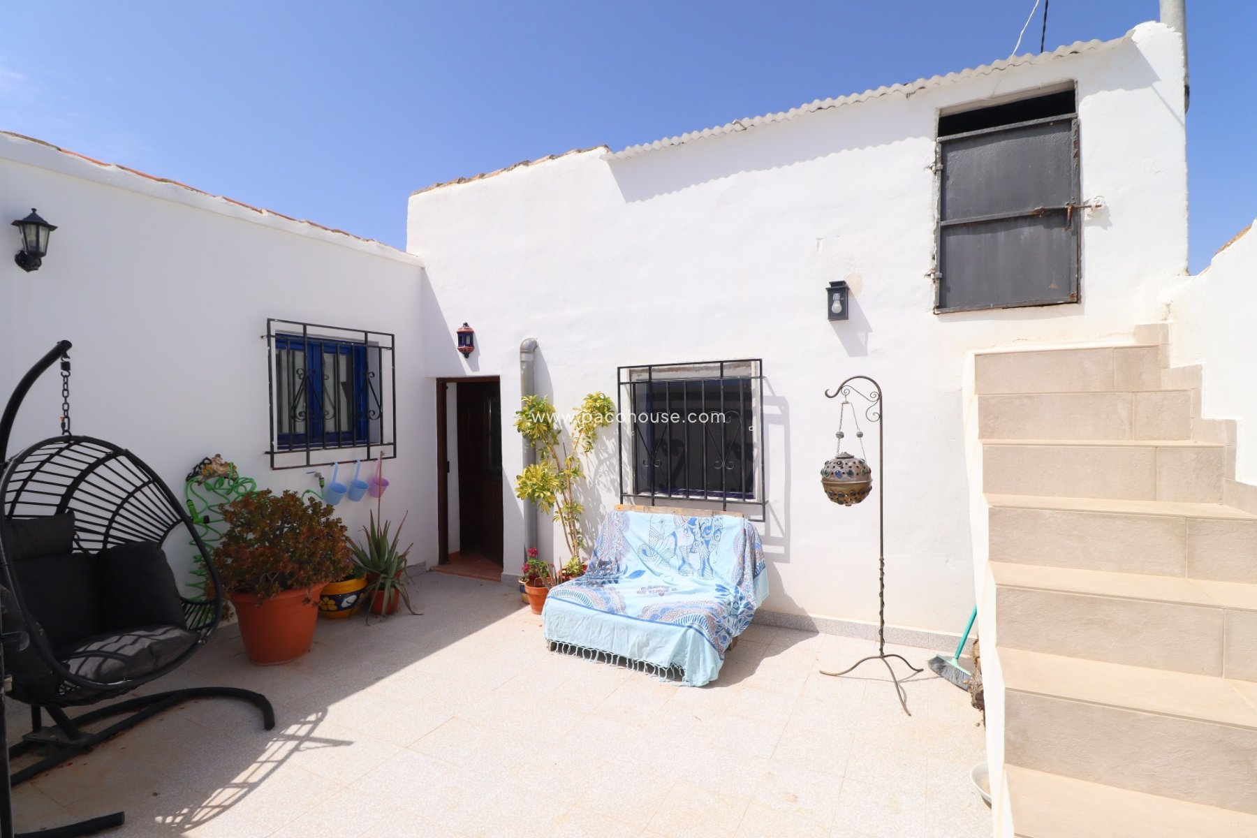 Resale - Country House -
Velez-Rubio