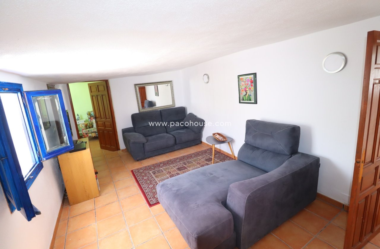 Resale - Country House -
Velez-Rubio
