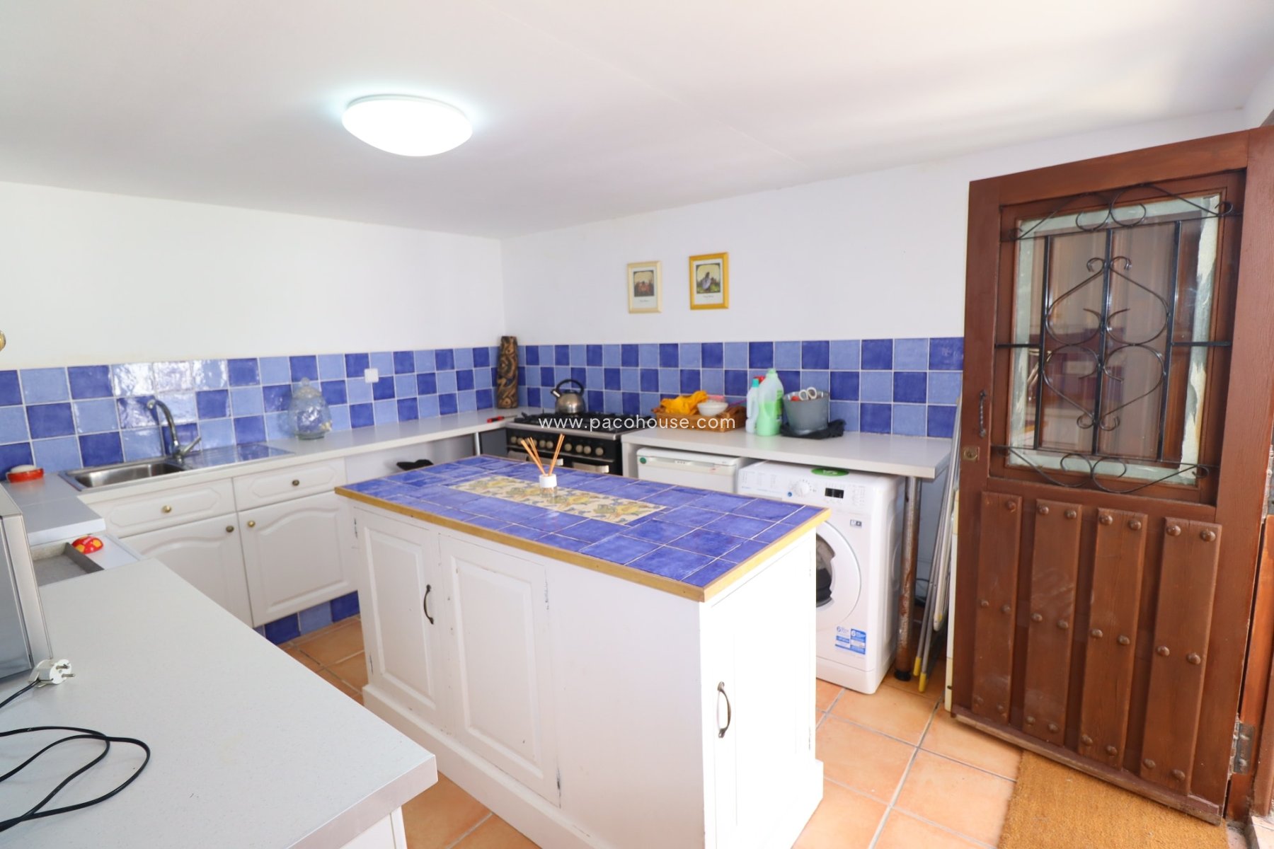 Resale - Country House -
Velez-Rubio
