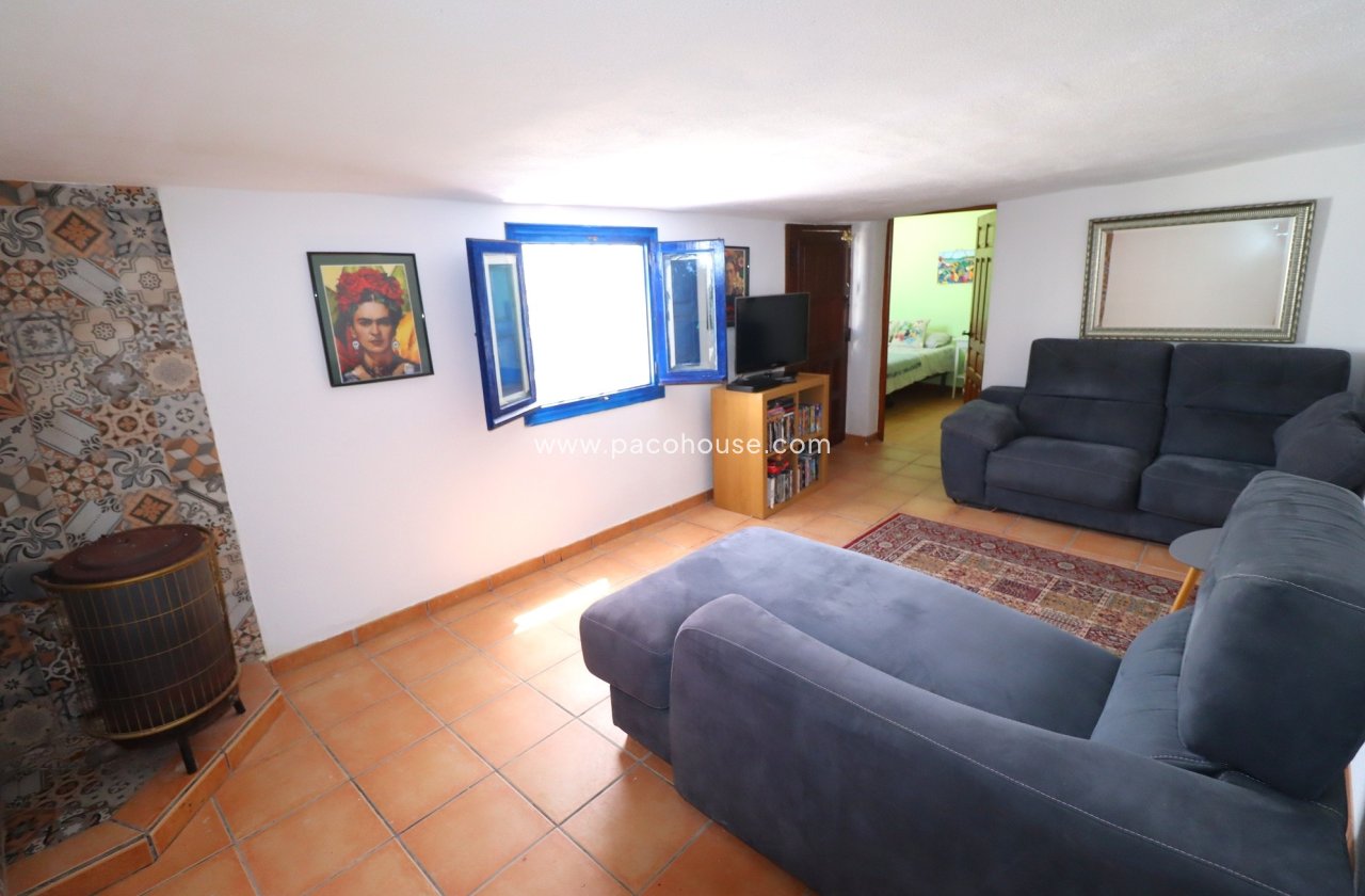Resale - Country House -
Velez-Rubio