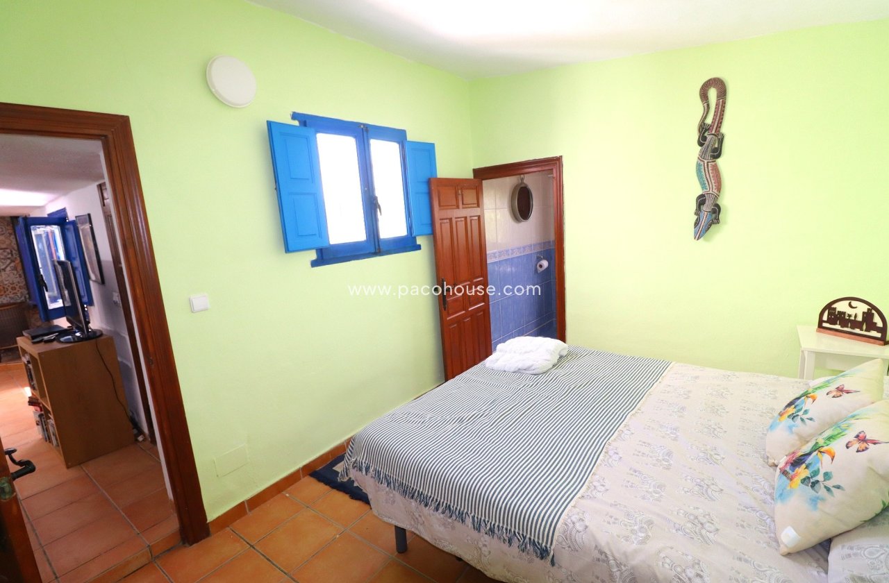 Resale - Country House -
Velez-Rubio