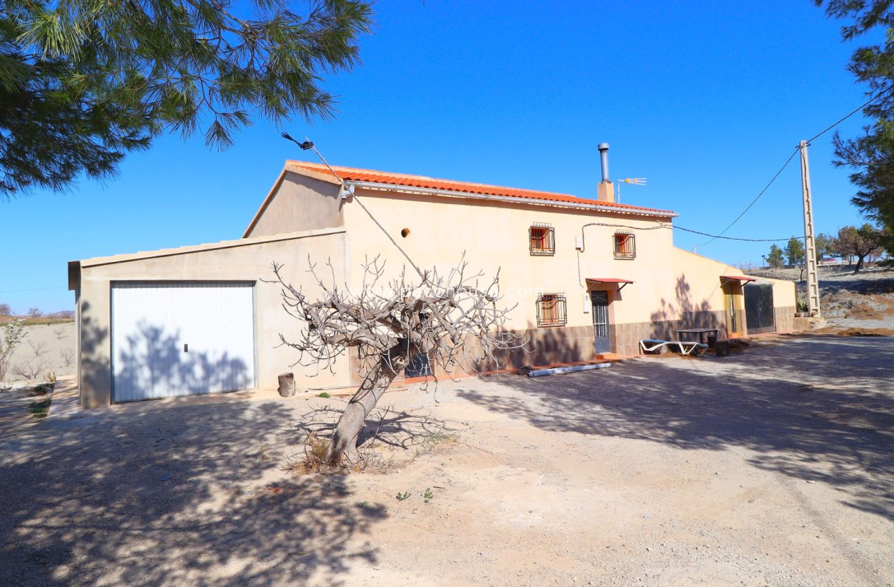 Resale - Country House -
Velez-Rubio