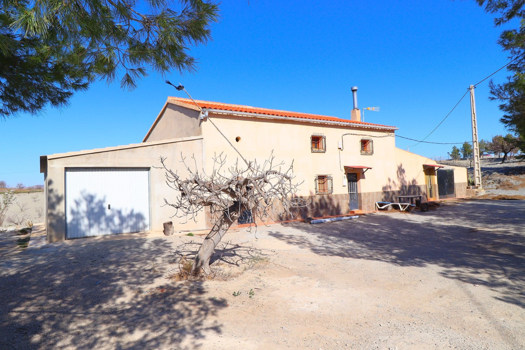 Resale - Country House -
Velez-Rubio