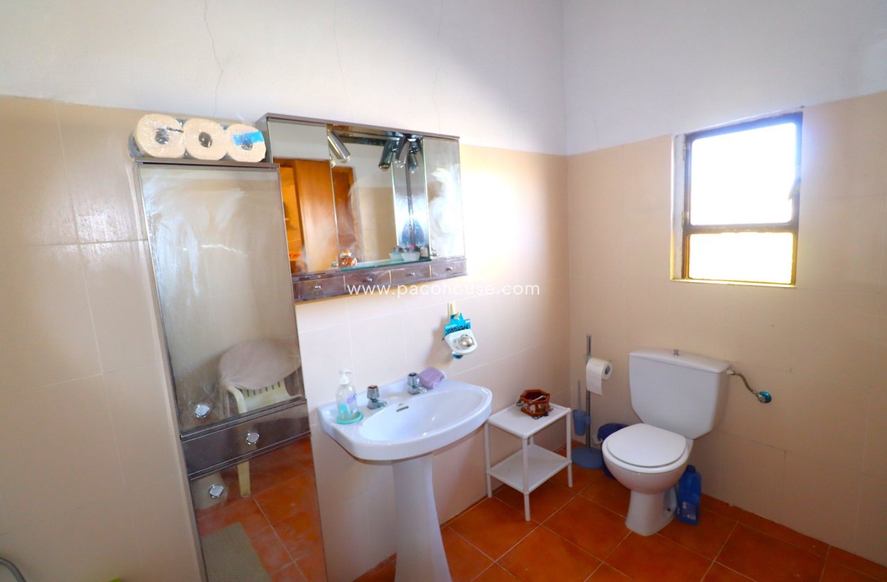 Resale - Country House -
Velez-Rubio