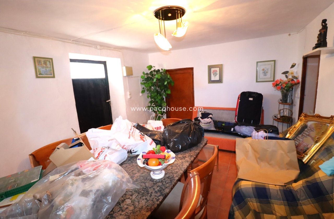 Resale - Country House -
Velez-Rubio