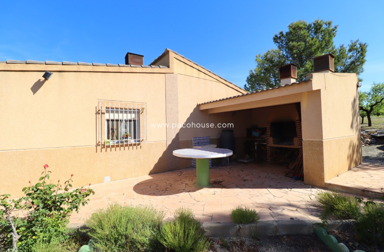 Resale - Country House -
Velez-Rubio