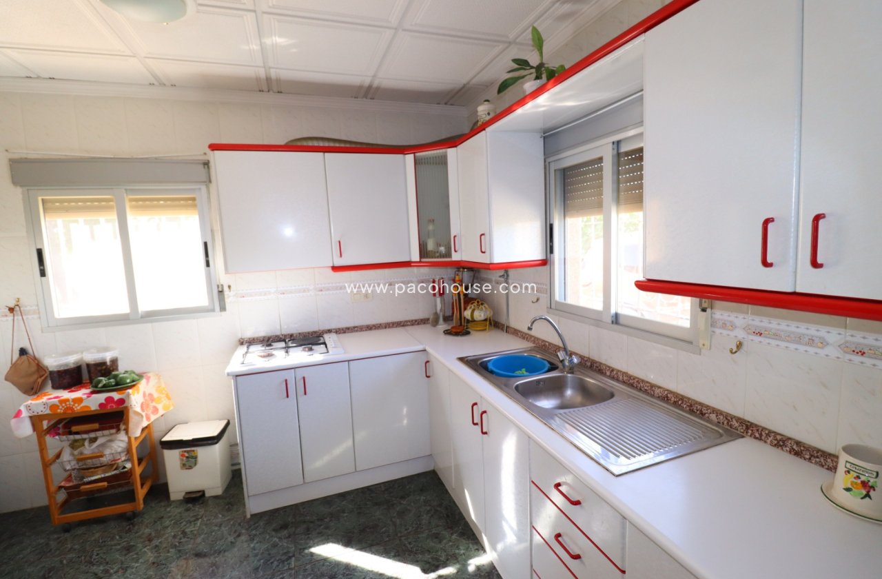Resale - Country House -
Velez-Rubio