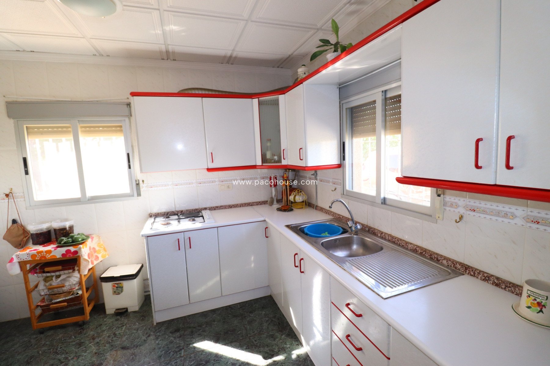 Resale - Country House -
Velez-Rubio