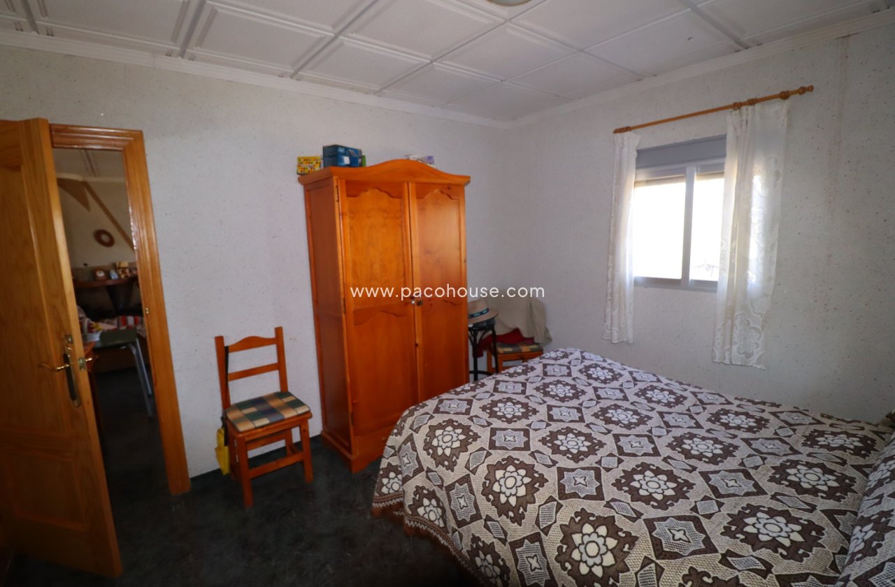 Resale - Country House -
Velez-Rubio
