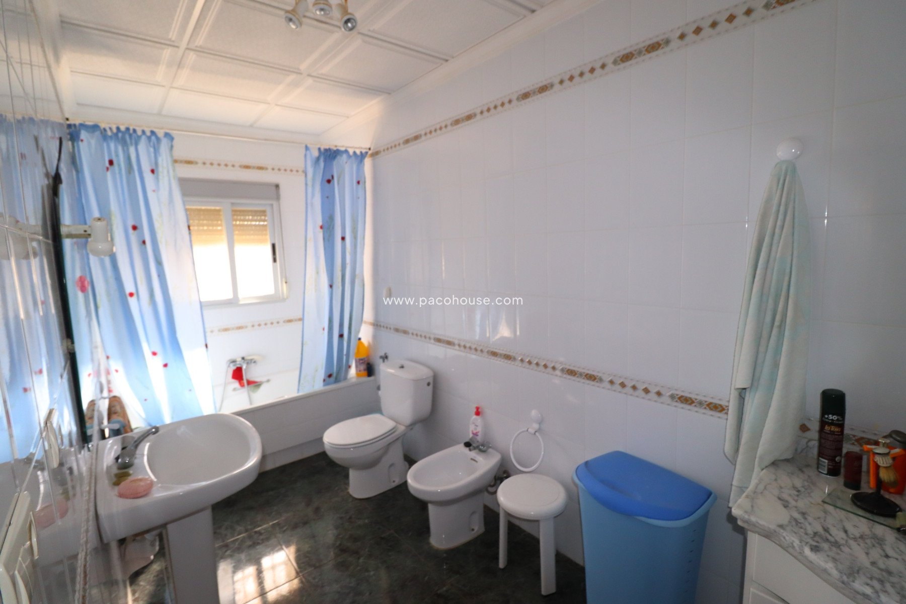 Resale - Country House -
Velez-Rubio
