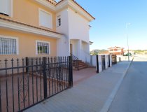 Resale - Duplex -
La Parroquia