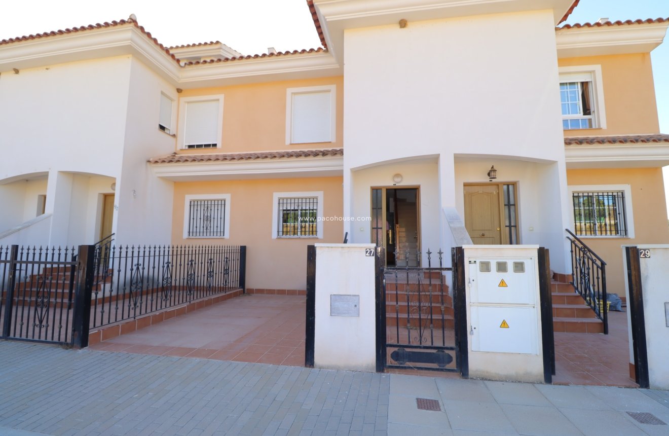 Resale - Duplex -
La Parroquia