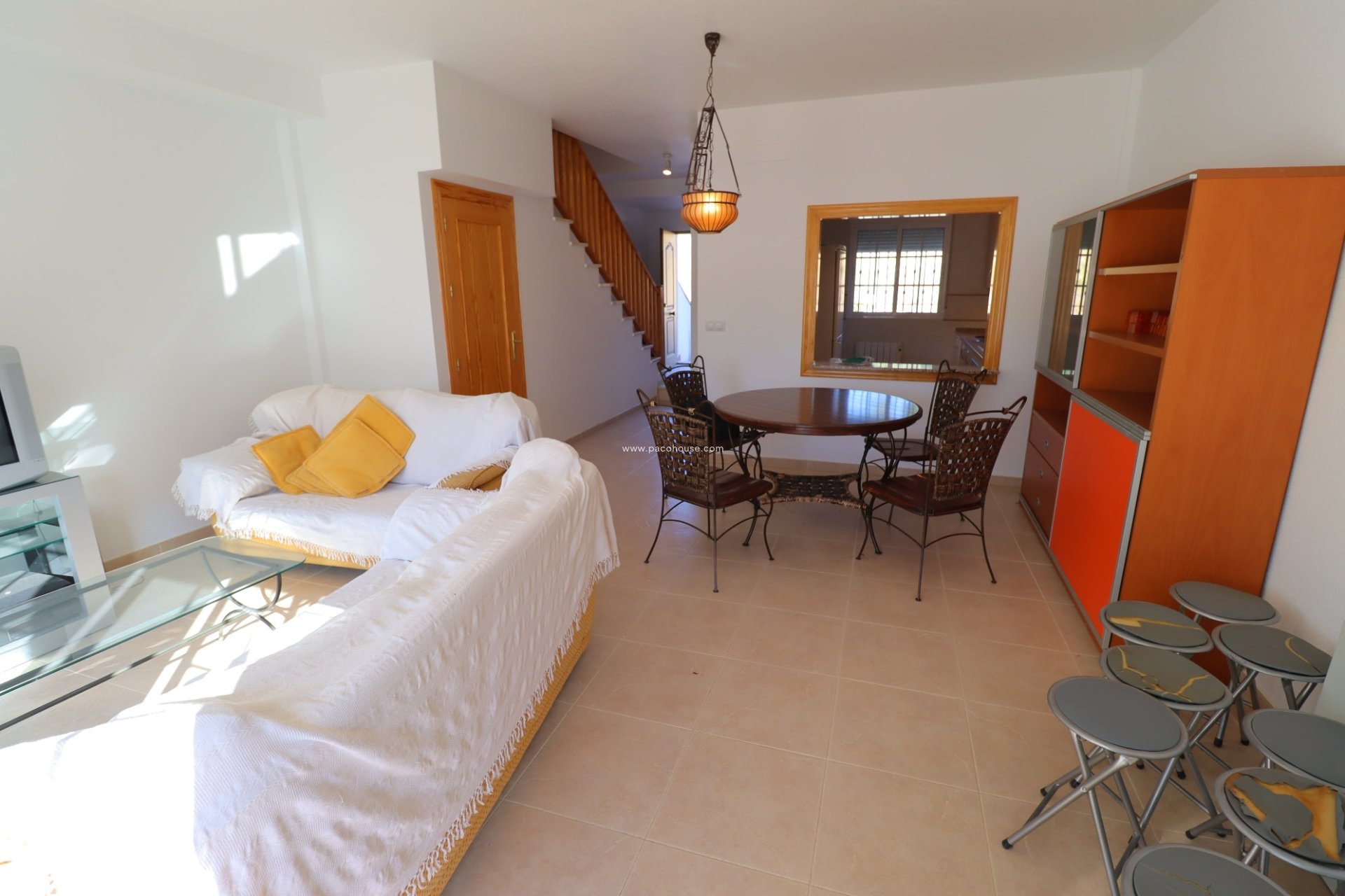 Resale - Duplex -
La Parroquia